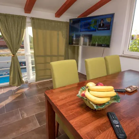 Holiday Iva Holiday home Benkovac